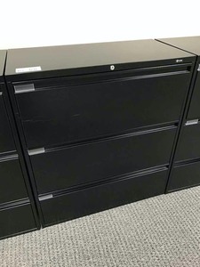 lot 67 image: Black, 3 Drawer lateral File Cabinet, NO key