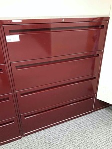 lot 80 image: HON Maroon 4-drawer lateral file cabinet, wkey