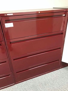 lot 81 image: HON Maroon 4-drawer lateral file cabinet, wkey