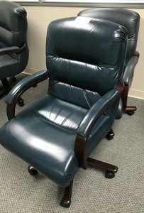 lot 118 image: (2) Blue Office Chairs
