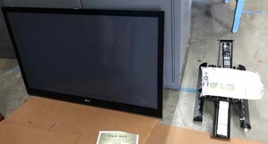 lot 33 image: LG Model 50PK750 Plasma TV, Wall Mount, Remote