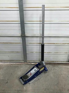 lot 68 image: Rapid Pump 1.5 Ton Capacity