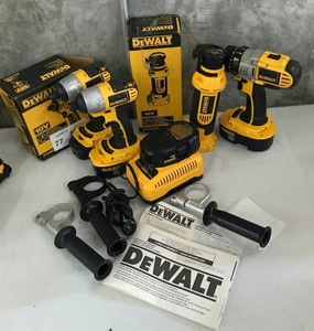 lot 77 image: Dewalt 18V Tools, 2 Impact Drivers, Hammer Drill, Cutout Tool with 1 Charger & 4 Batteries