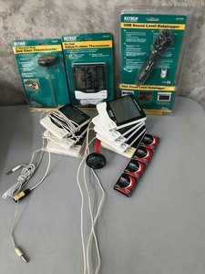 lot 99 image: Thermometers, Sound level data logger