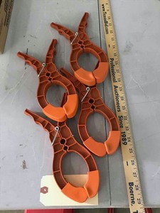 lot 108 image: Insulated Clamps (4)
