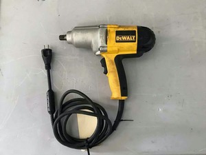 lot 111 image: Dewalt 12 Inch Impact Wrench, Electric DW-292