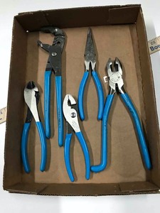 lot 131 image: Channel Lock Pliers (5)