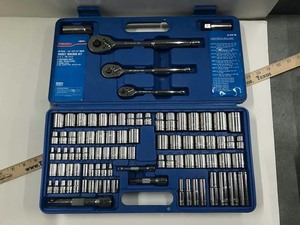 lot 136 image: Westward Socket Set
