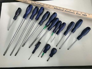 lot 185 image: Westward Standard Slotted Screwdriver