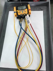 lot 218 image: Field Piece Model SMAN460 Wireless 4-Port Digital Manifold with Micron Gauge