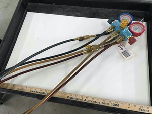 lot 219 image: Imperial Kwik Charger Manifold