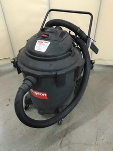 lot 282 image: Dayton 32 Gallon wetdry vac, Mod. 2RPD8 (large)