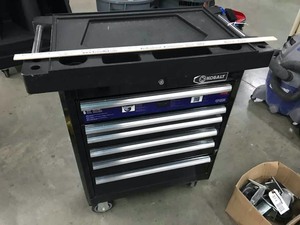 lot 376 image: Kobalt Mod. 274220 Tool Cart