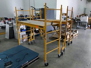 lot 384 image: Metaltech Scaffolding Tower, Mod. 140110SU115  (2 pieces)