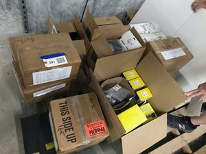 lot 391 image: Pallet  Copper fittings, Ball valves, Flares, Terminal Connectors, etc.
