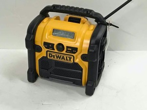 lot 445 image: DeWalt Worksite Radio DCR018, 20 volt with battery