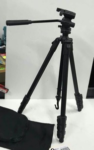 lot 446 image: Targus Camera tripod TG-P60T