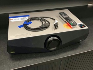 lot 500 image: Sony VPL-FE40 Data Projector, 4000 lumen, HDMI, with Remote