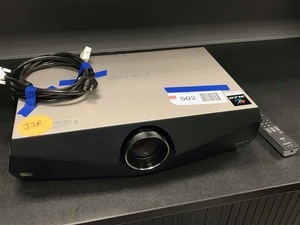 lot 502 image: Sony VPL-FE40 Data Projector, 4000 lumen, with Remote, HDMI.  Cracked Case, has a crack on the corner by the power button.