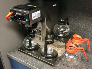 lot 506 image: Bunn CW Series Coffee Maker
