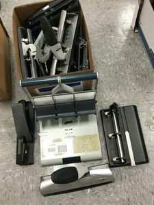 lot 550 image: Box of 3-Hole Punches