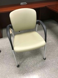 lot 564 image: Hon Guest Chair, Mod. HOG6
