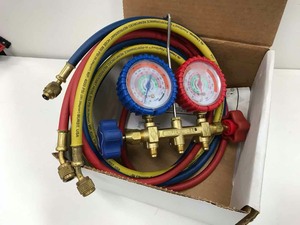 lot 571 image: Imperial 2-Valve Manifold whoses, Mod. 421C