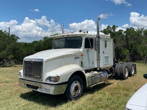 lot 580 image: 1999 Navistar International Truck Model 9400 6X4  (VIN  2HSFHAER4XC020021)  see video