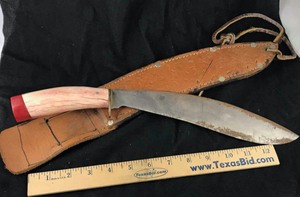 lot 727 image: Knife  Gurka Style with  Leather Sheath