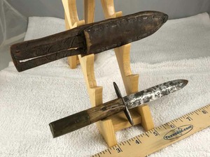 lot 740 image: Knife Dagger, hand crafted, primitive