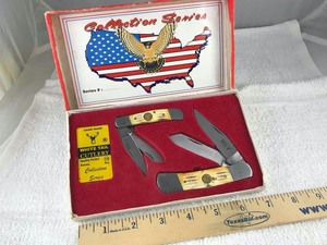 lot 744 image: (2) Folding Knives White Tail Cutlery