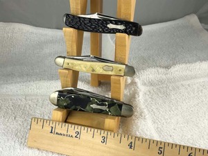 lot 757 image: (3) Folding Knives Imperial Providence R.I.