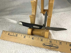 lot 761 image: Folding Knife  Buck 303X U.S.A.