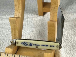 lot 770 image: Folding Knife  USA, Loyal Order KKK