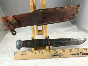 lot 1002 image: RH PAL 36 Knife