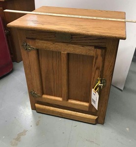 lot 3 image: Night Stand