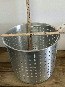 lot 16 image: Punched Aluminum CrawfishShrimp Basket