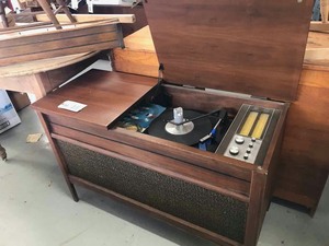 lot 34 image: Vintage Console StereoTurntable by Motorola Solid State