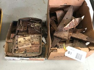 lot 81 image: Assorted hinges (2 boxes)