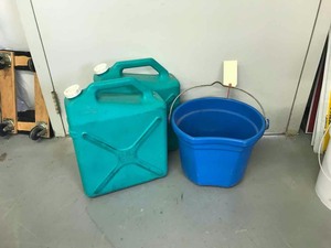 lot 127 image: Rubbermaid 20 quart blue bucket, (2) Reliance Water Cans 6 Gallon