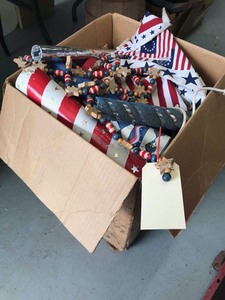 lot 168 image: Patriotic Decorations fabric, garland, firecrackers