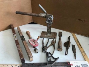 lot 190 image: Asst. AntiqueOld Tools