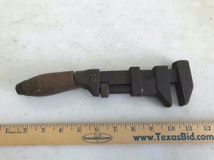 lot 192 image: AntiqueAdjustable Wrench