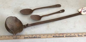 lot 205 image: Smelting Ladle & Spoons