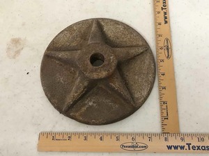lot 213 image: Cast Iron 5-Point Star Plaque