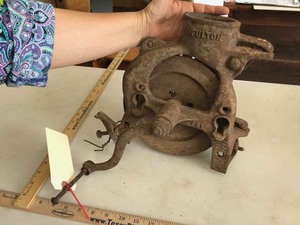 lot 221 image: Corn Sheller Fulton