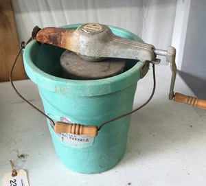 lot 231 image: Vintage Alaska Ice Cream Freezer