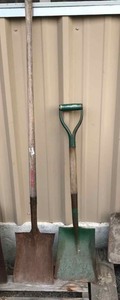 lot 289 image: (2) Shovels