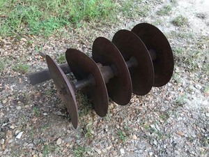 lot 319 image: Disc Plow