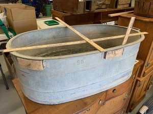 lot 501 image: Antique Galvanized Tub, see photos for measurements